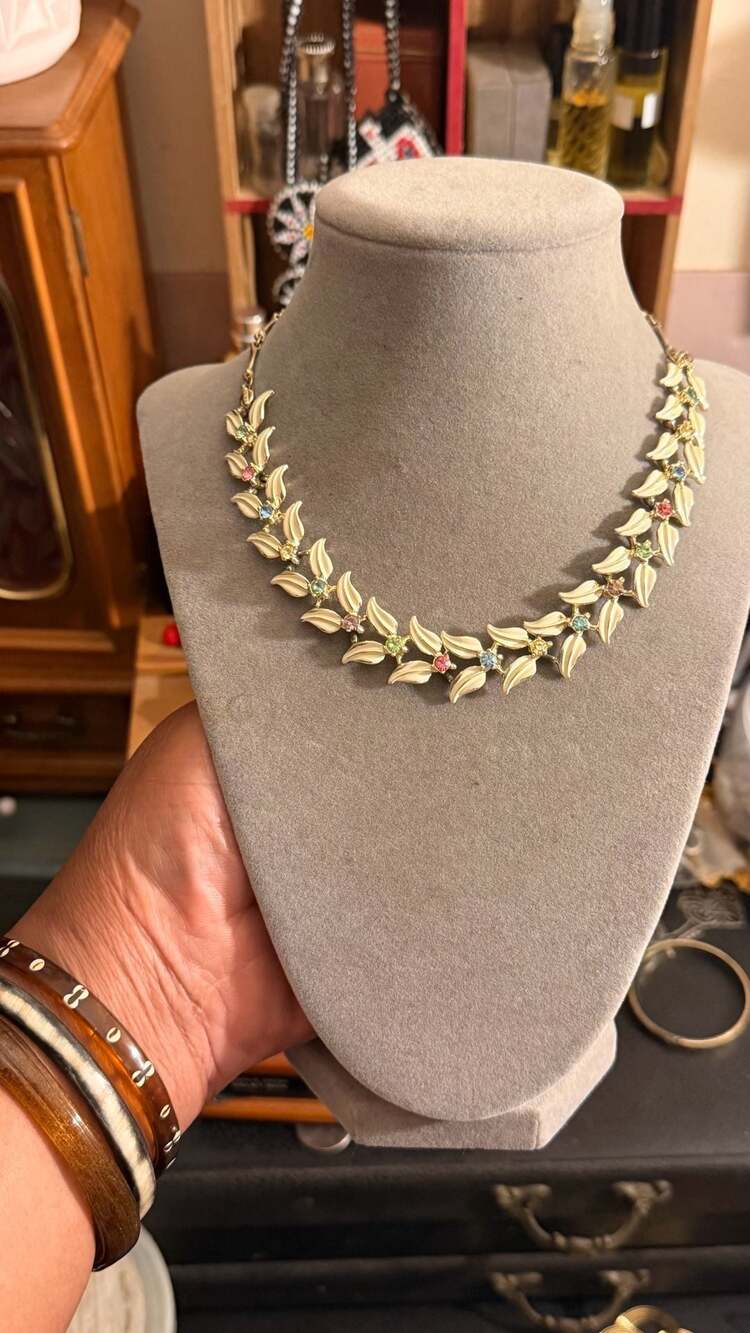 Vintage Enamel Leaf Rhinestone Collar Necklace